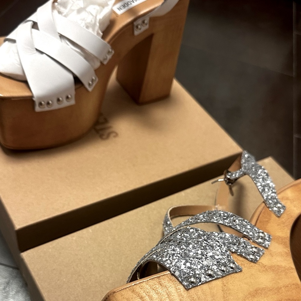 Steve Madden Elegant White/Silver Glitter Platform Heels